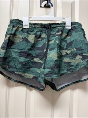 Old navy active shorts size medium